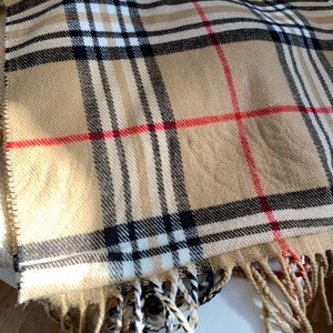 Cashmere blend scarf